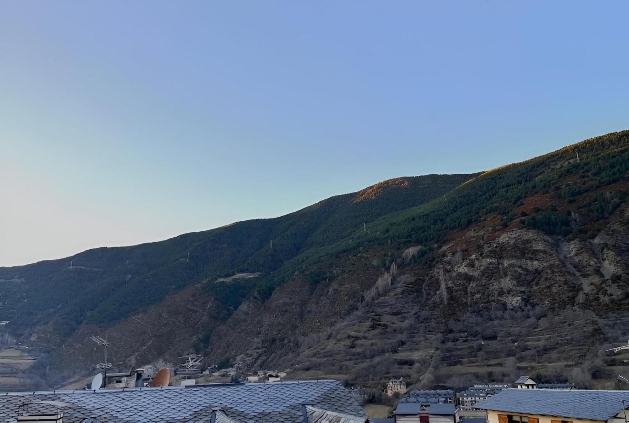 2 Apt A 5 Min Del Telecabina Con Vistas Al Valle Енкамп Экстерьер фото